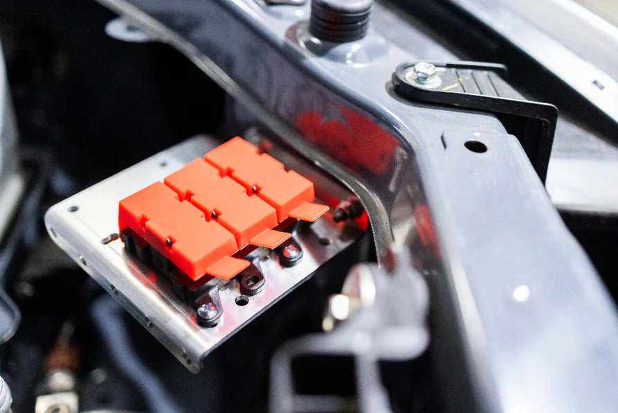 TrailBait Engine Bay Fuse Panel / Battery Fuse Bracket