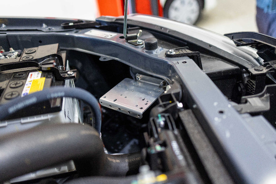 TrailBait Engine Bay Fuse Panel / Battery Fuse Bracket