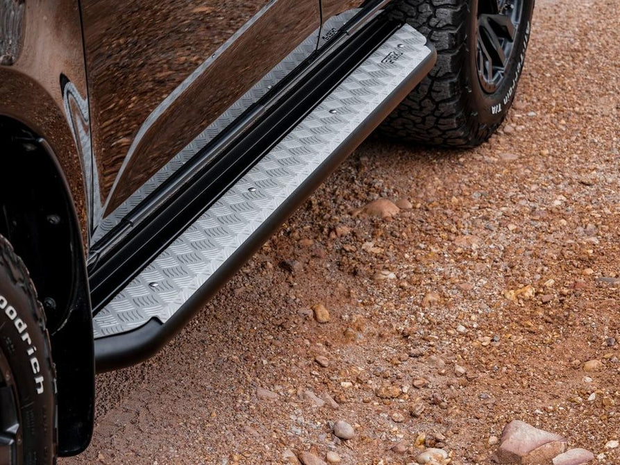 PIAK Grey Side Steps Rail Compatible for Isuzu MU-X 2021 Onwards | Offroad 4x4 Side Steps