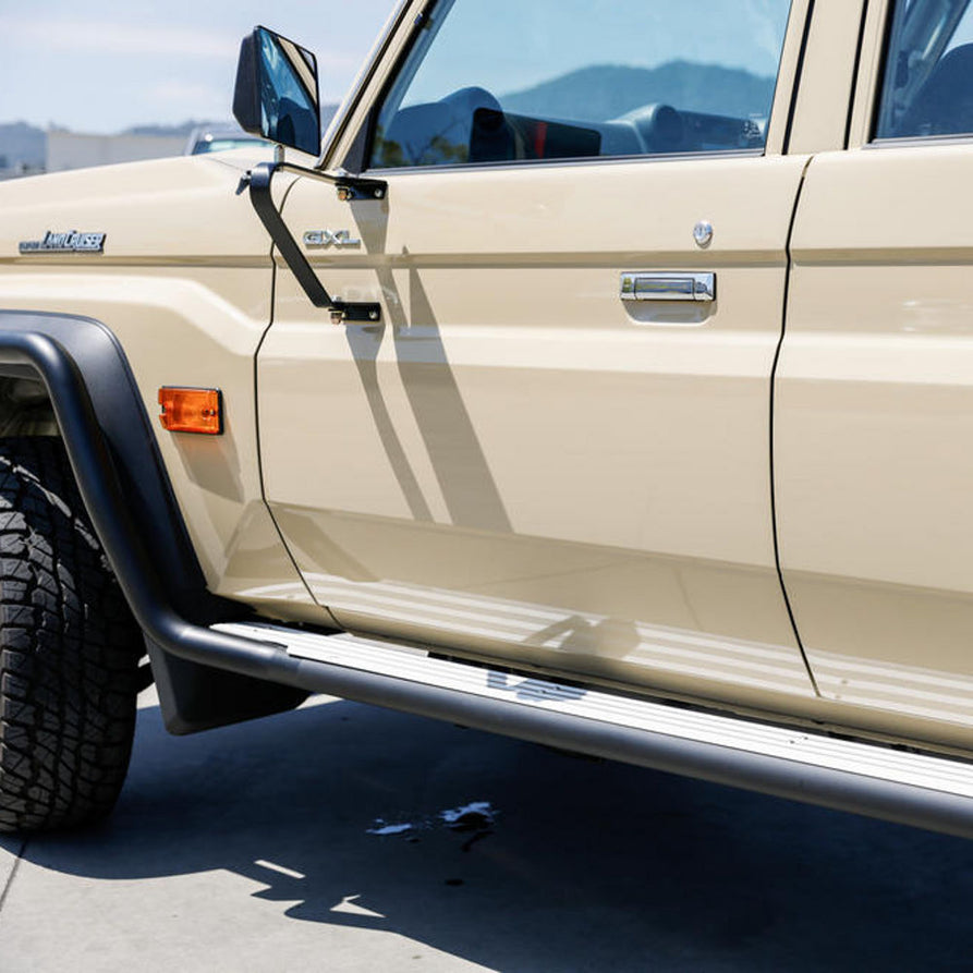 ARB Summit Steps and Rails with Aluminium Tread Suitable For 79 Series – B03448