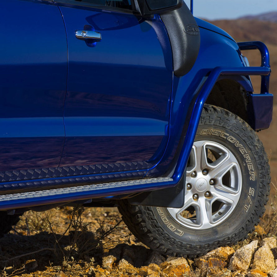ARB Deluxe Side Steps and Rails with Aluminium Tread Suitable For Ranger and BT-50 – B03356