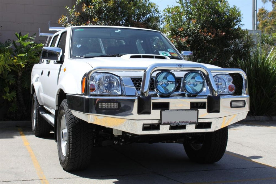 SUITABLE FOR NISSAN NAVARA D22 Winch Bullbar (10/01 to 09/10) Finish: TEXTURA BLACK