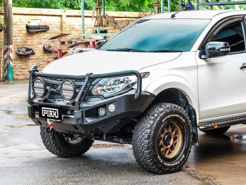 Left side perspective showcasing the sleek design of the PIAK Elite Loop Bar