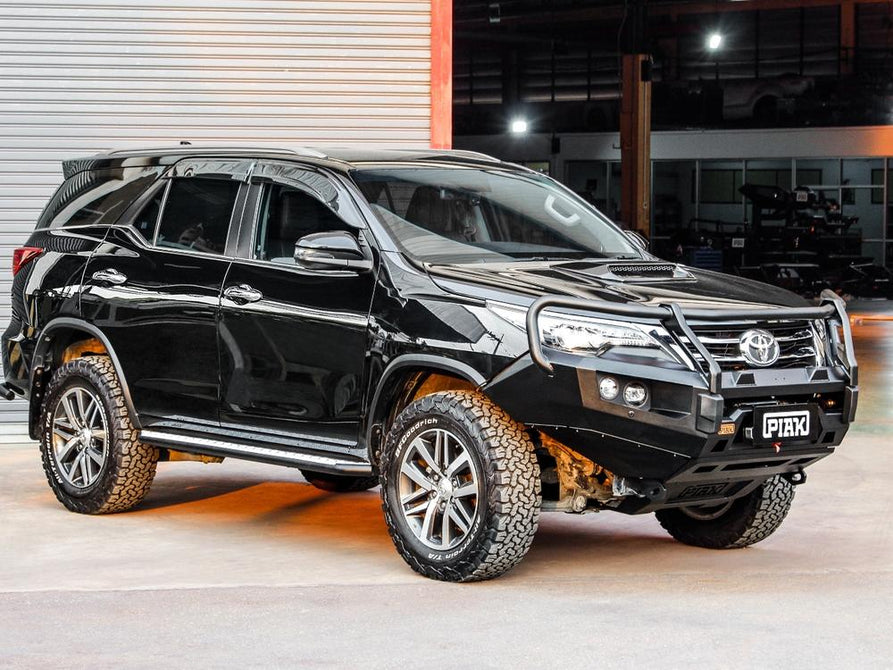 Toyota Fortuner GUN156R right side view highlighting the tough build of the PIAK Elite Loop Bar