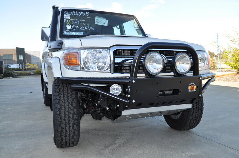 XROX Bull Bar Suitable For Toyota Landcruiser 70 Series V8 DT (VDJ) 2007+