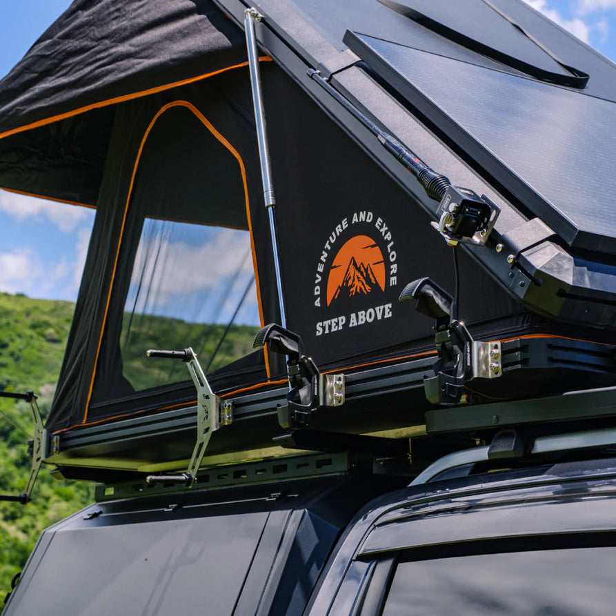 V8 HARDSHELL ROOFTOP TENT